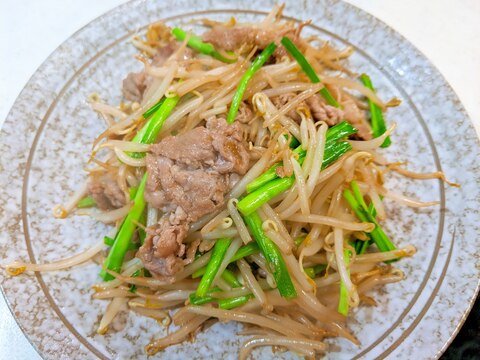 豚肉とニラもやしの炒め物